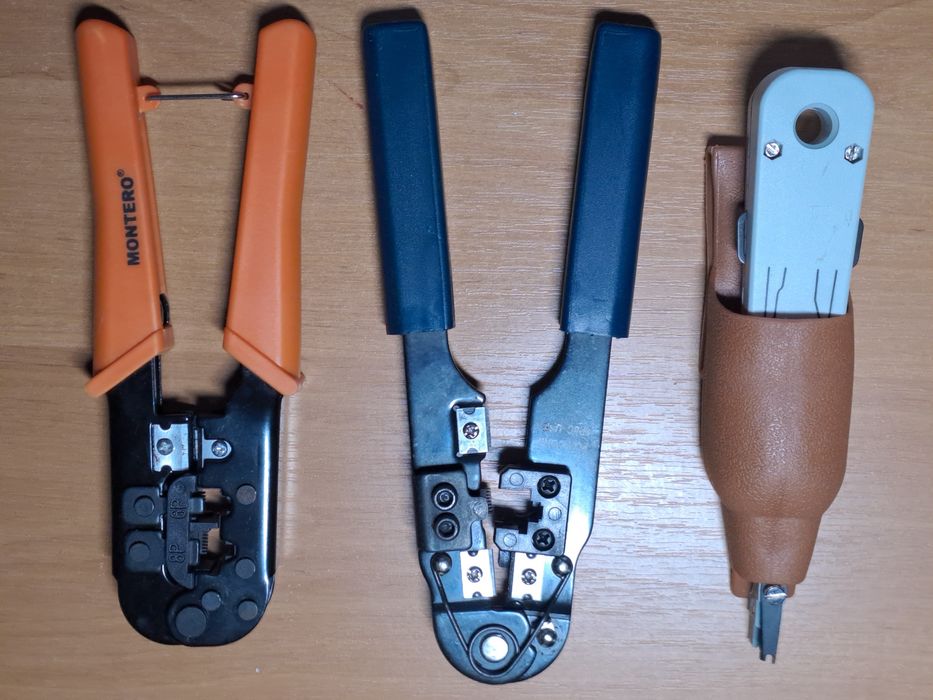 Продам набор сетевого инструмента ,тестер ,обжимные клещи