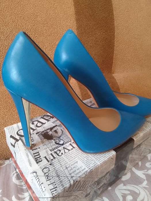 Туфли женские новые брендовые размер 39