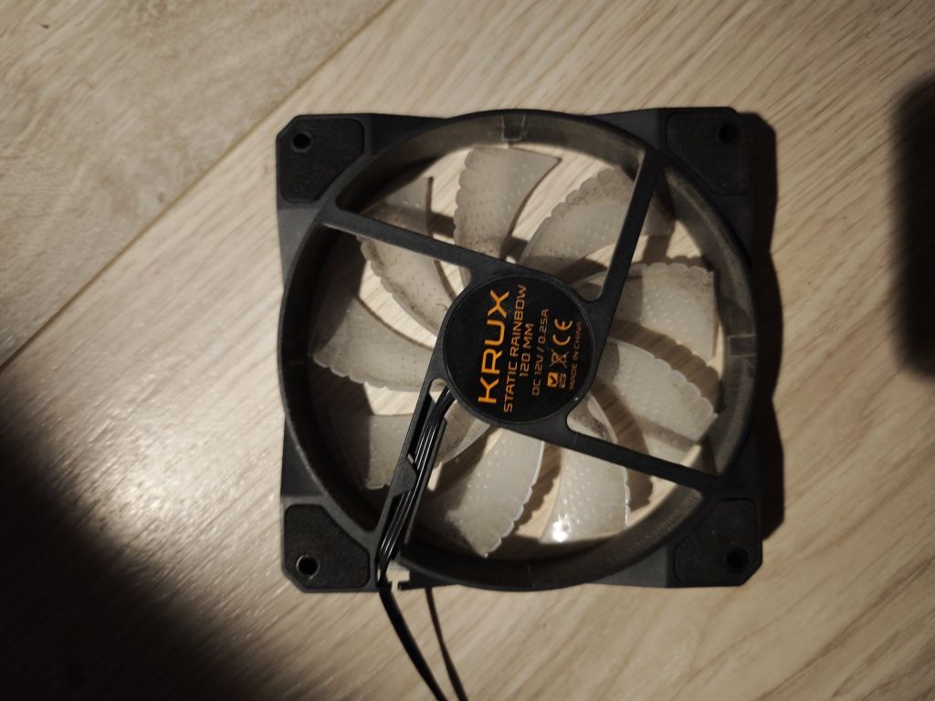 4 Wentylatory PC Krux RGB