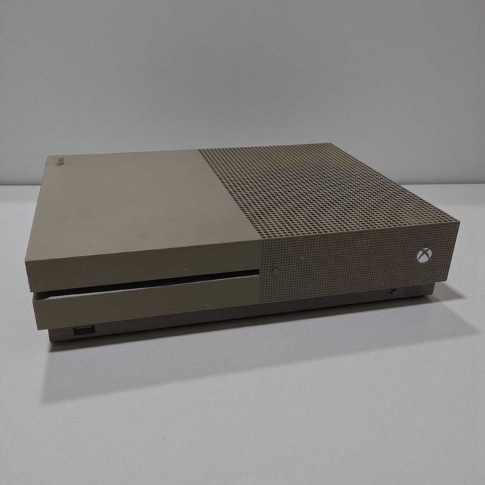 Konsola Xbox One S 1TB w kolorze Military Green (Special Edition)