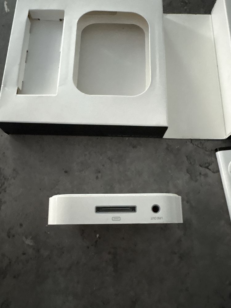 Universal Dock Apple