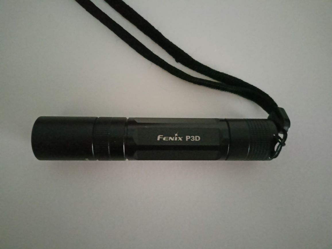 FENIX P3D latarka taktyczna metalowa
