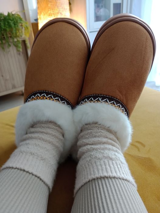 Nowe kapcie damskie rozmiar 37