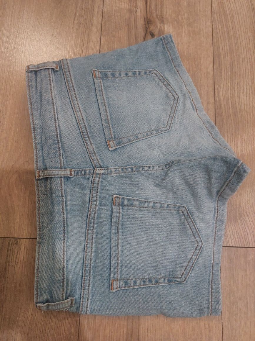 Spodenki jeansowe firmy Cropp roz. 36