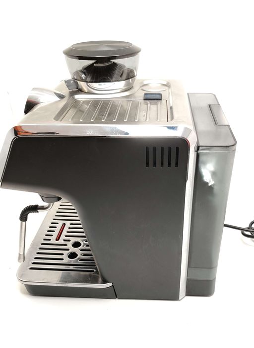 Ekspres do kawy z tłokiem De'Longhi EC9155.MB 1400 W czarny