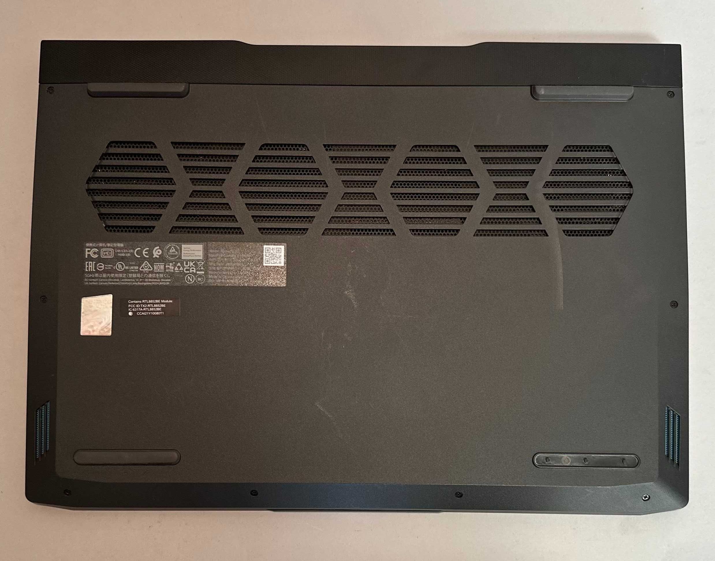 Lenovo 15ARH7 Ryzen 5 6600H/16GB RAM/512gb SSD/FHD/NVIDIA RTX 3050 Ti