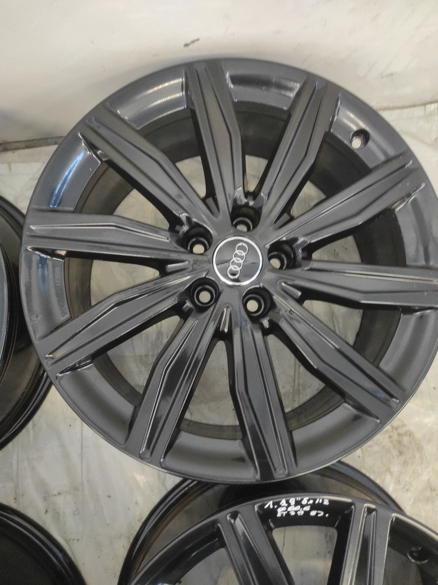 1. Felgi aluminiowe Oryginał AUDI R 19 5x112 otwór 66,6 CZARNE IDEALNE