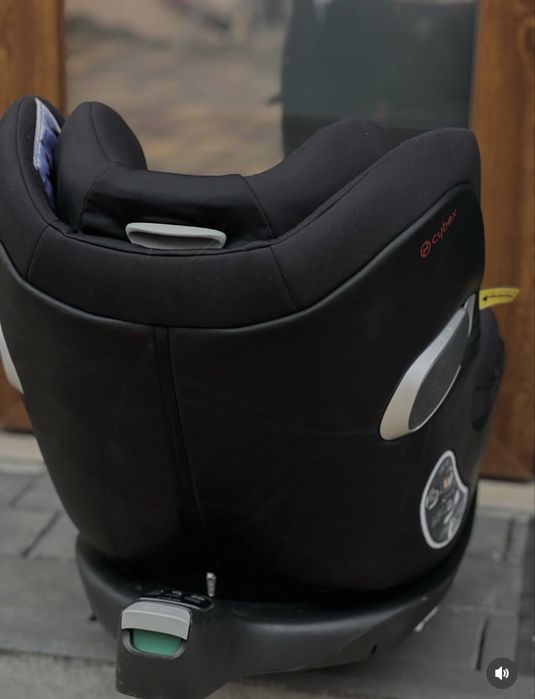 Автокрісло Cybex Sirona Z-isize