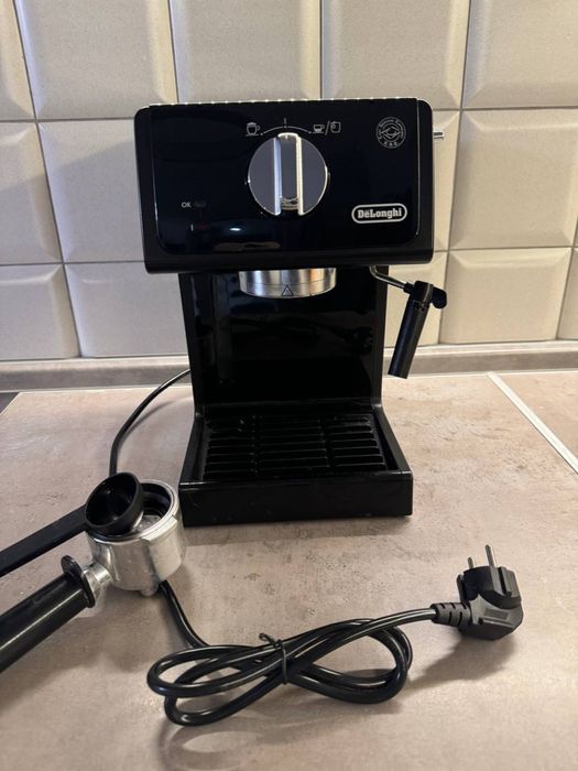Продам кавомашину DeLonghi