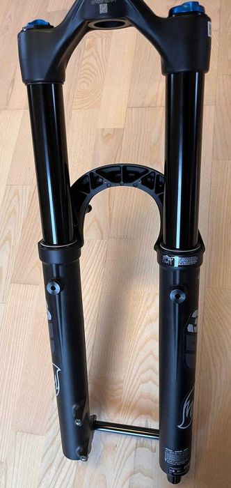 Fox 38 Float Performance  27,5" skok 160 Tapere Boost enduro ebike mtb