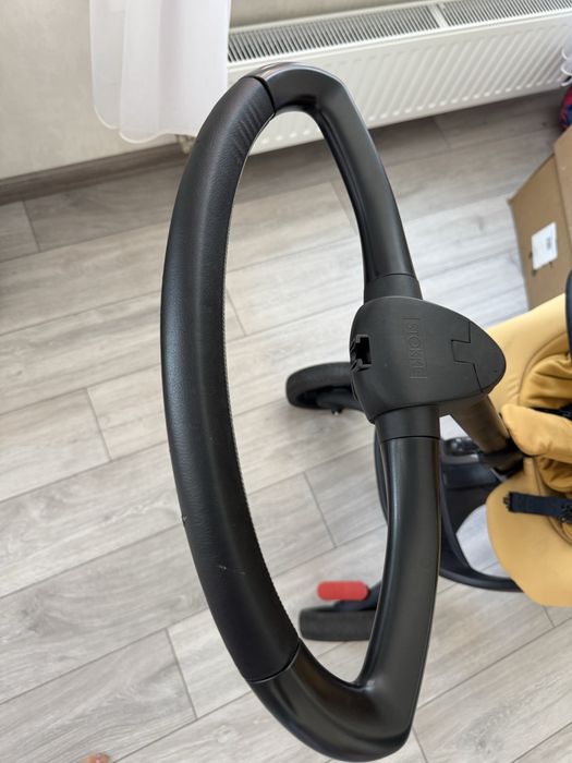 Коляска 2 в 1 Stokke Xplory X, колір: Golden Yellow