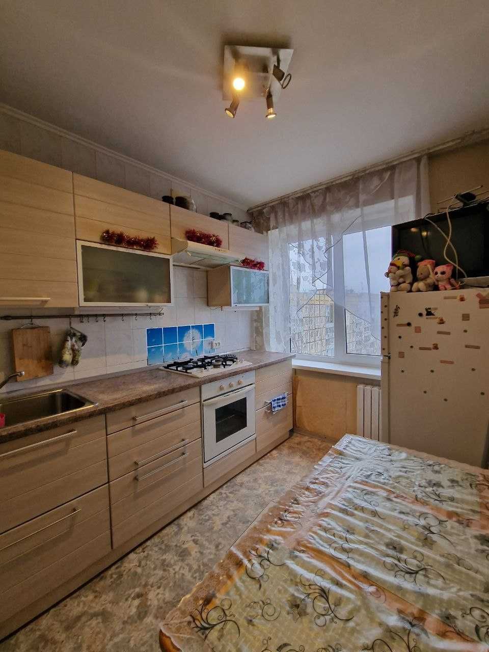 Продам 2-комнатную квартиру район Косиора, Гули Королёвой (Квітки Ц.)