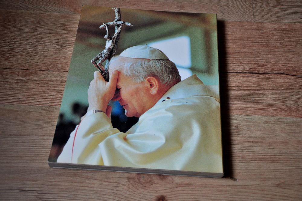 Album.Jan Paweł II-Tobie Maryjo zawierzam