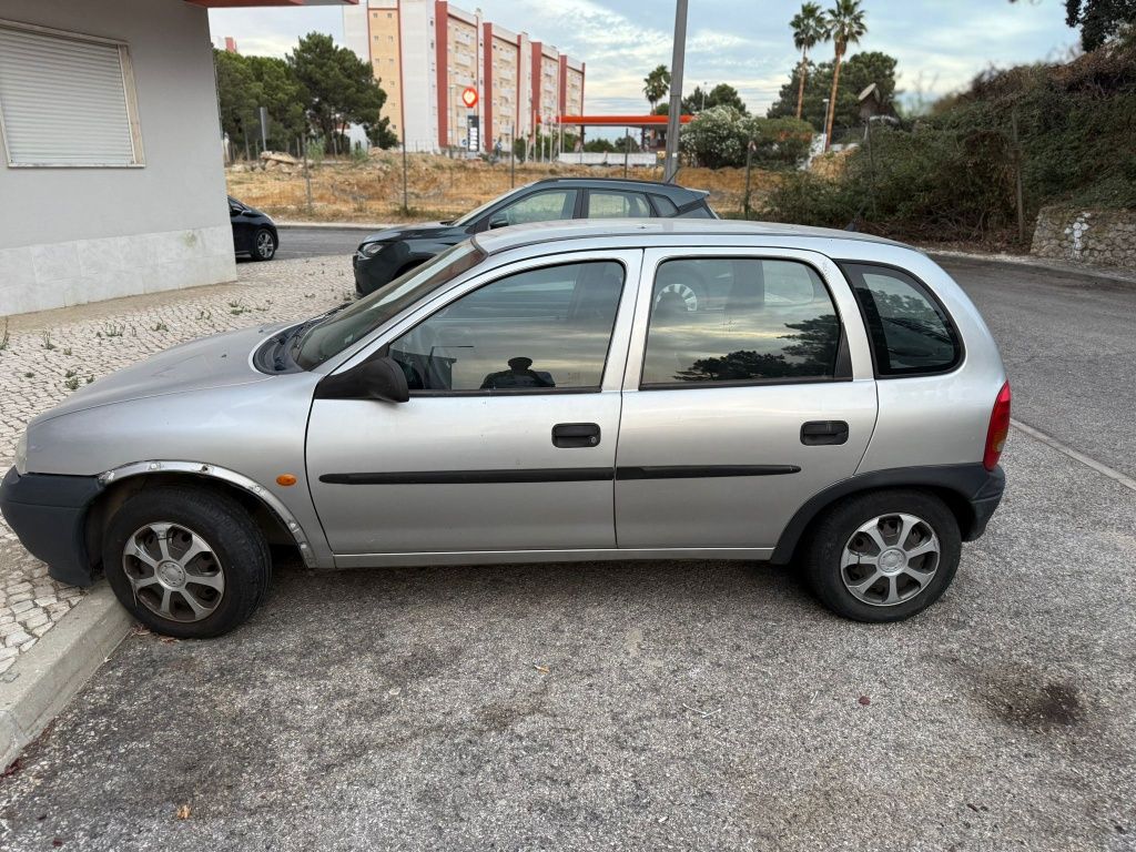 Opel corsa b para peças