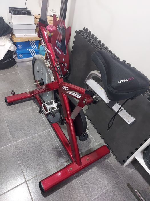 Bicicleta de ginásio