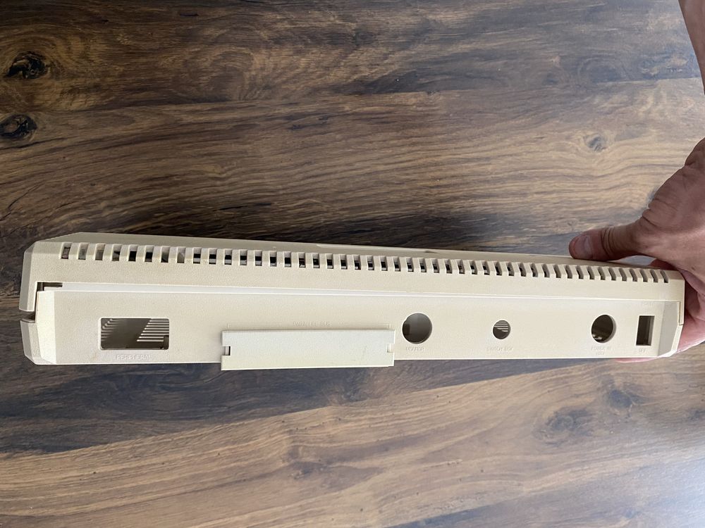 Atari 800 XL obudowa