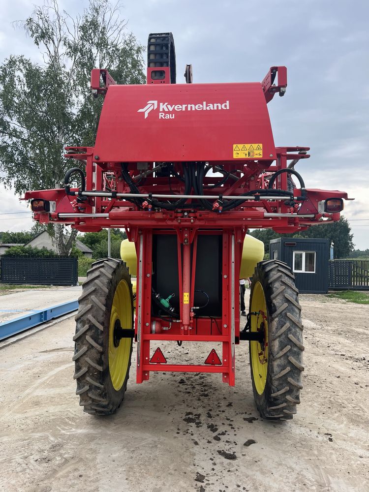 Opryskiwacz Kverneland Rau Ikarus S28