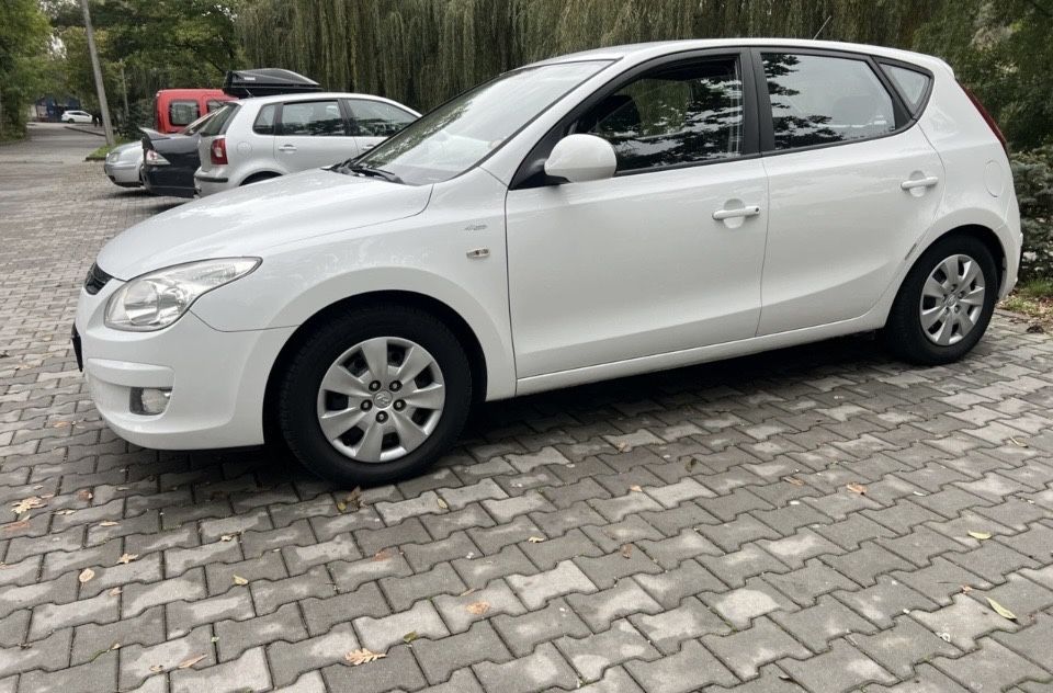 Hyundai i30.
