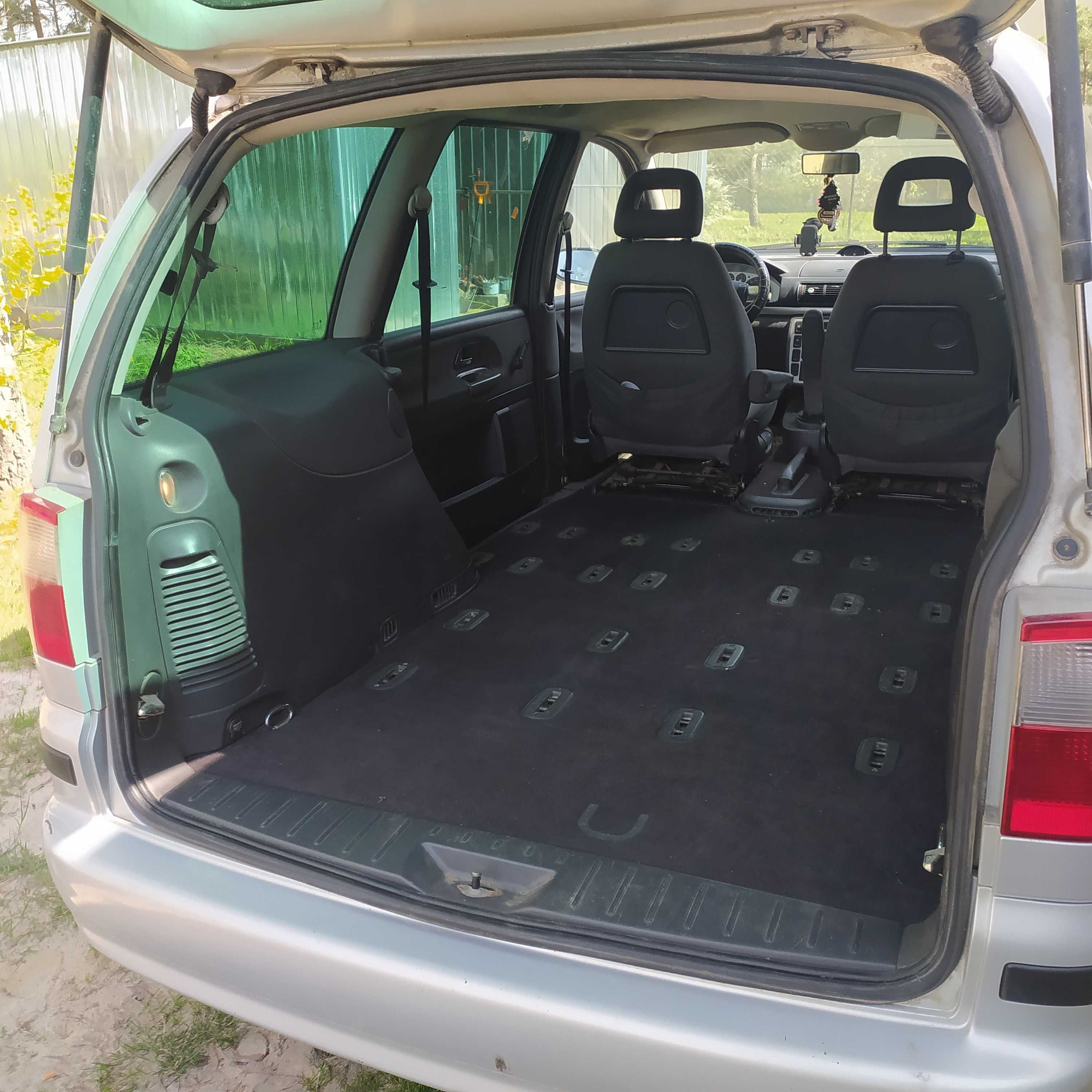 Ford Galaxy 1.9 TDI 2001r. Uszkodzony.