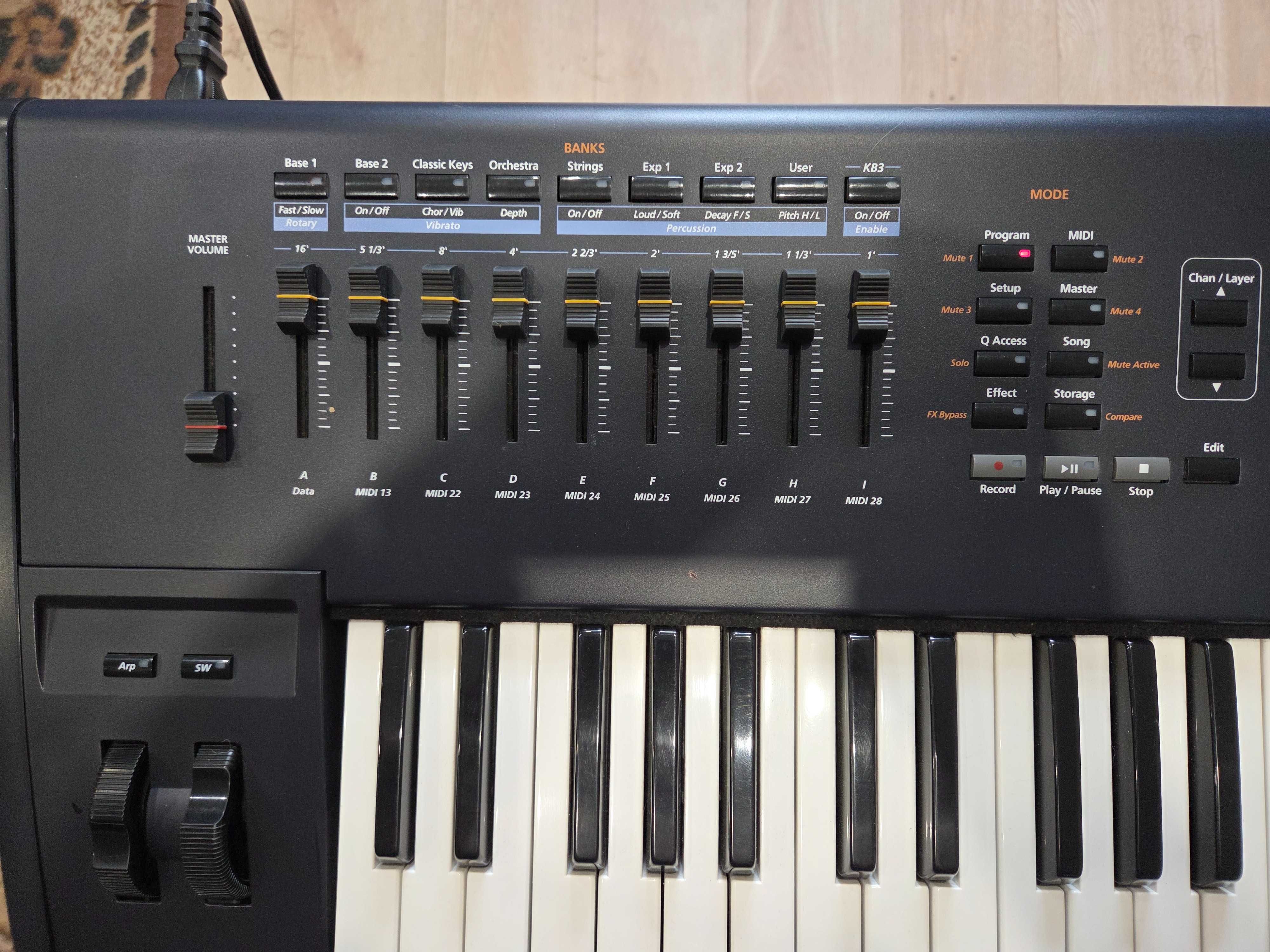 KURZWEIL PC361 Syntezator VAST i VA-1 + twardy case Romanowicz