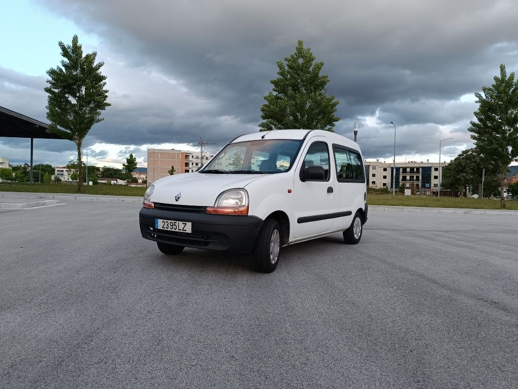 Kangoo 5 lugares 1.2