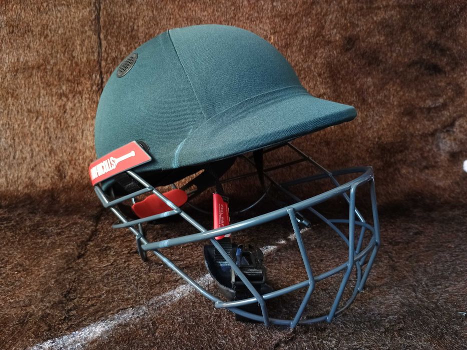 Kask do gry w krykieta Gray Nicolls Atomic 360 zielony rozmiar M nowy