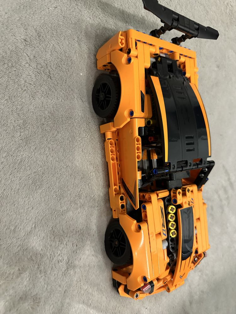 Lego Technic 42093 Chevrolet Corvette ZR1