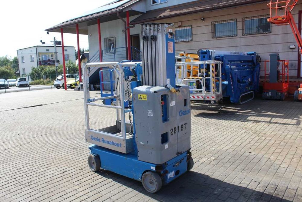 Genie GR20 podnośnik zwyżka samojezdny masztowy osobowy 8 m zwyżka jlg