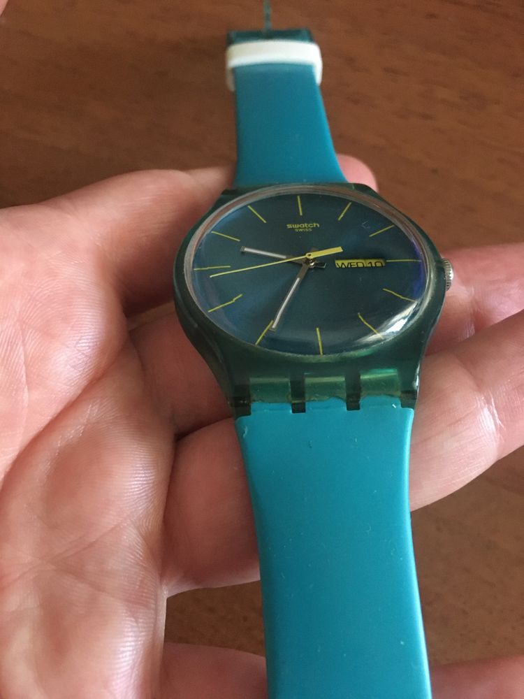 Годинники SWATCH