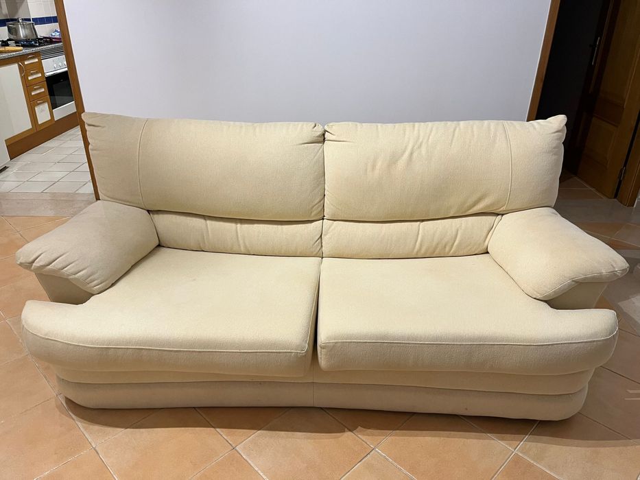 Sofá com cama usado