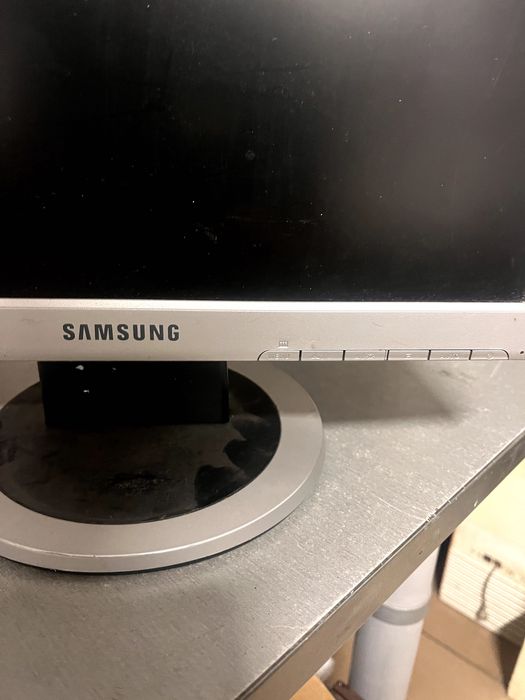 Монитор 17" Samsung 710N MJ17ASKS Серебристый
