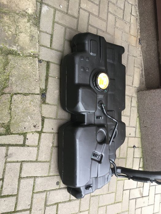 Zbiornik paliwa kpl z pompą paliwa Volkswagen VW Crafter II NOWY model
