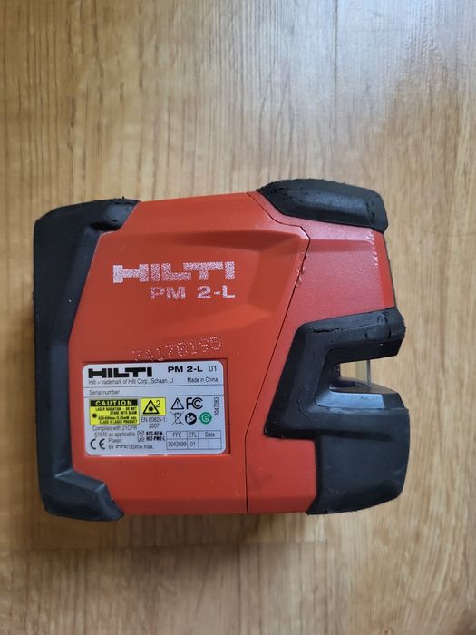 Laser krzyżowy Hilti PM 2-L
