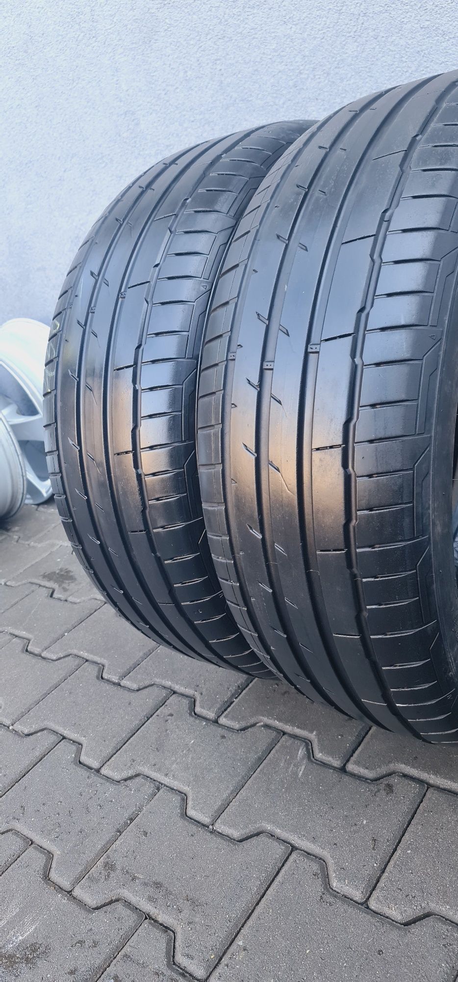235/55/18 Hankook