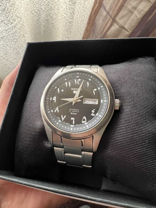Relógio Seiko Arabic Black Dial Automático