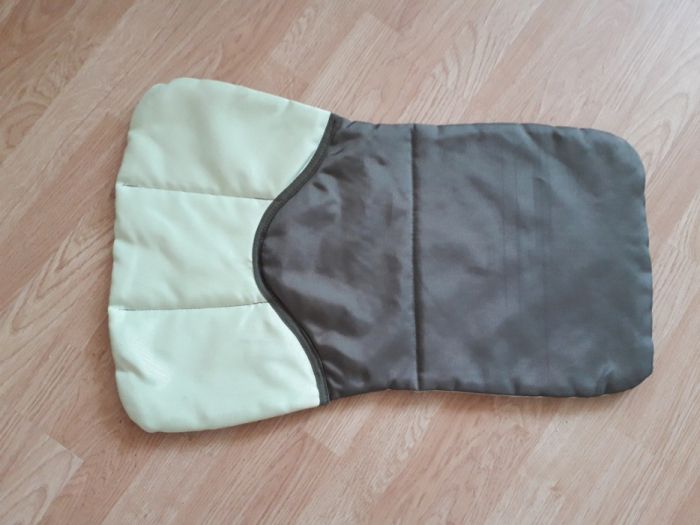 Wyściółka wkładka materacyk do głębokiego wózka dł. 67 x44cm