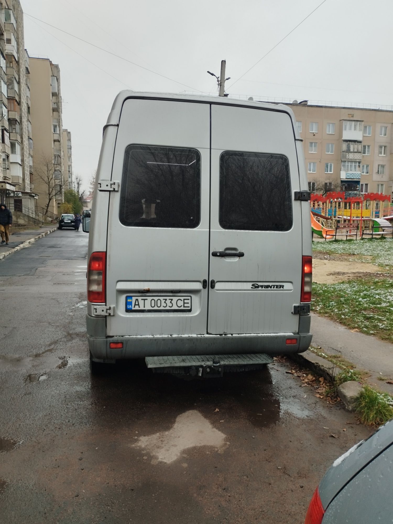 Авто 9 місць спрінтер