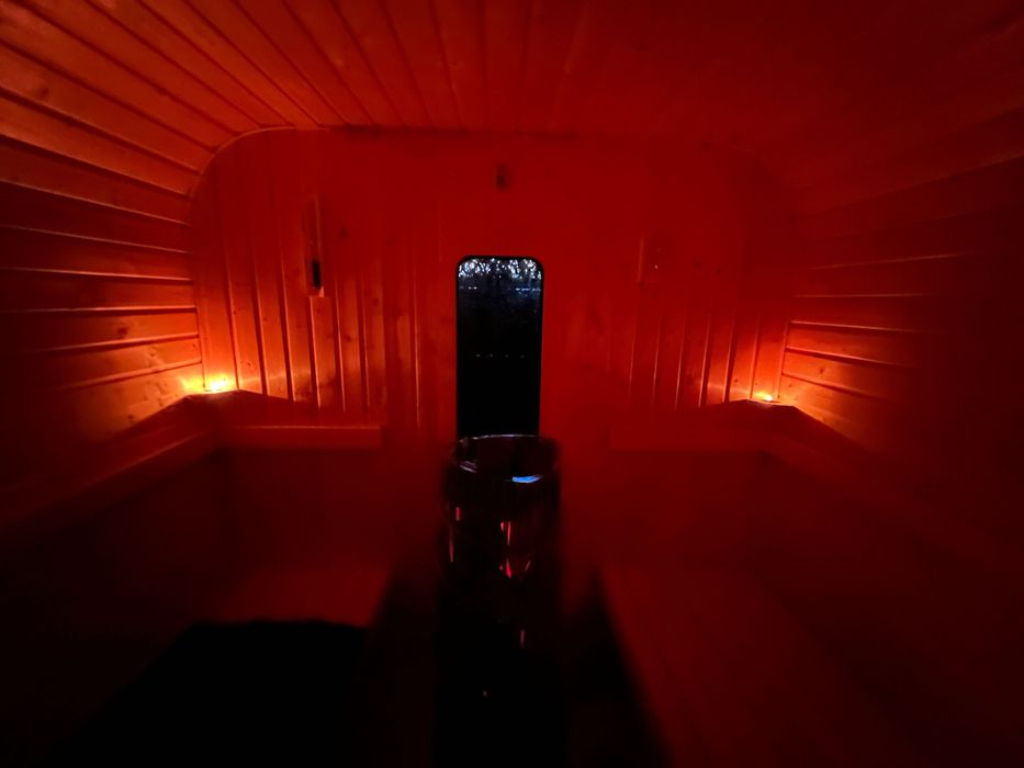Sauna ogrodowa ocieplana  z piecem.