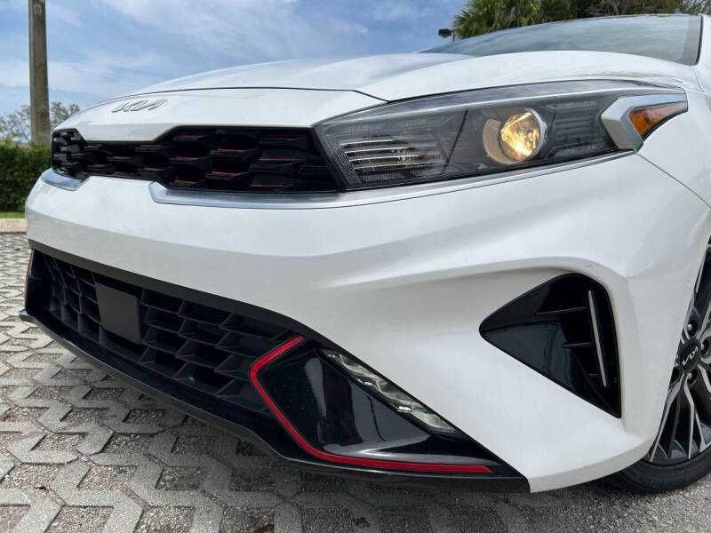 2022 Kia Forte GT Line