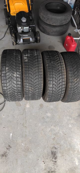 Felgi do Mercedesa st 16 cali 5x114 z op. zim. cena za 4