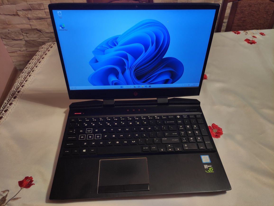 Laptop HP Omen 15dc0012nw procesor i5-8300H