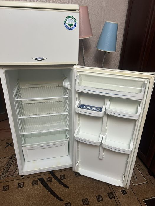 Холодильник Reinford