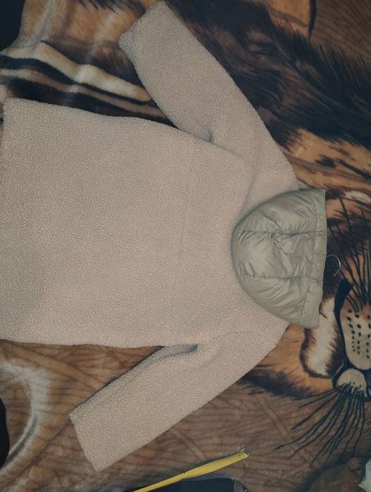 Куртка для дівчинки з шерпи фірми ZARA