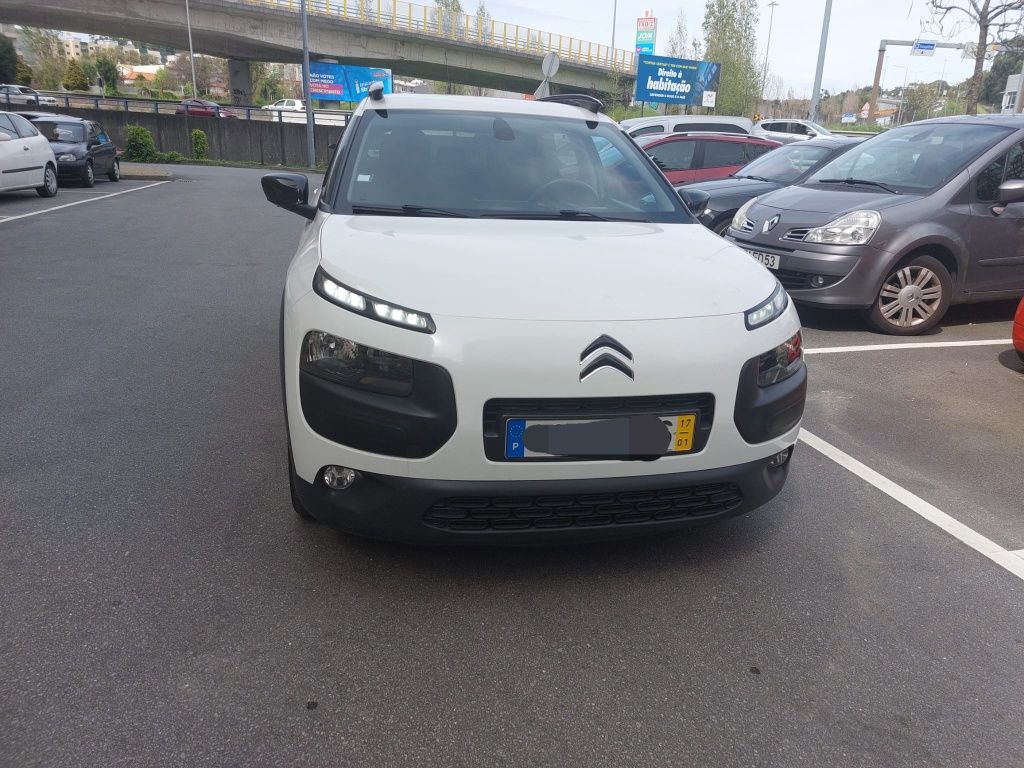 Citroën Catus 1.2  Pure Tech gasolina, Nacional, de 2017, com 98000km