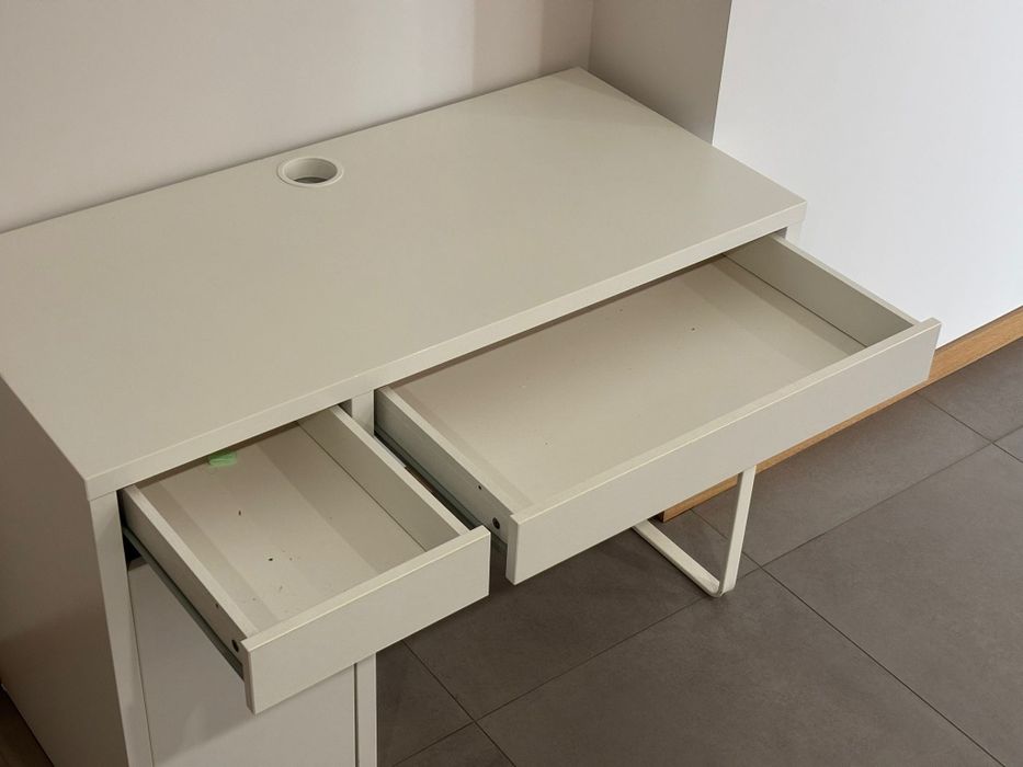Secretária branca com arrumação | IKEA Micke