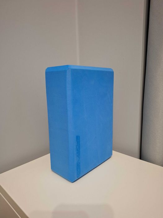 Piankowa kostka do jogi niebieska