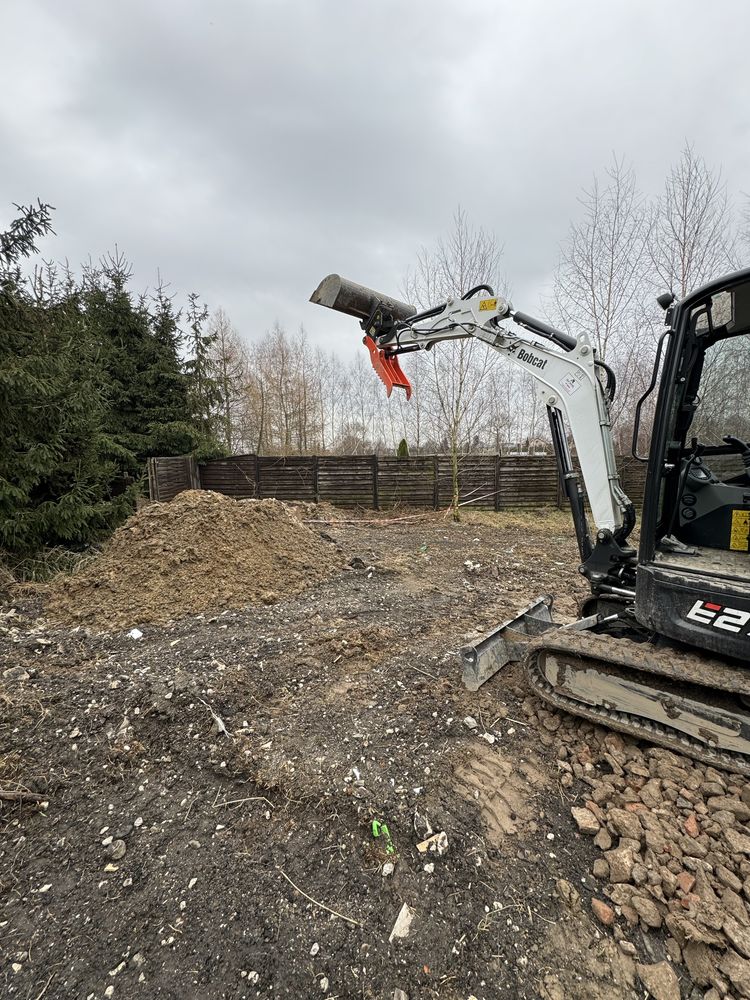Usługi minikoparką BOBCAT E27 + wywrotka DMC 3,5 tony