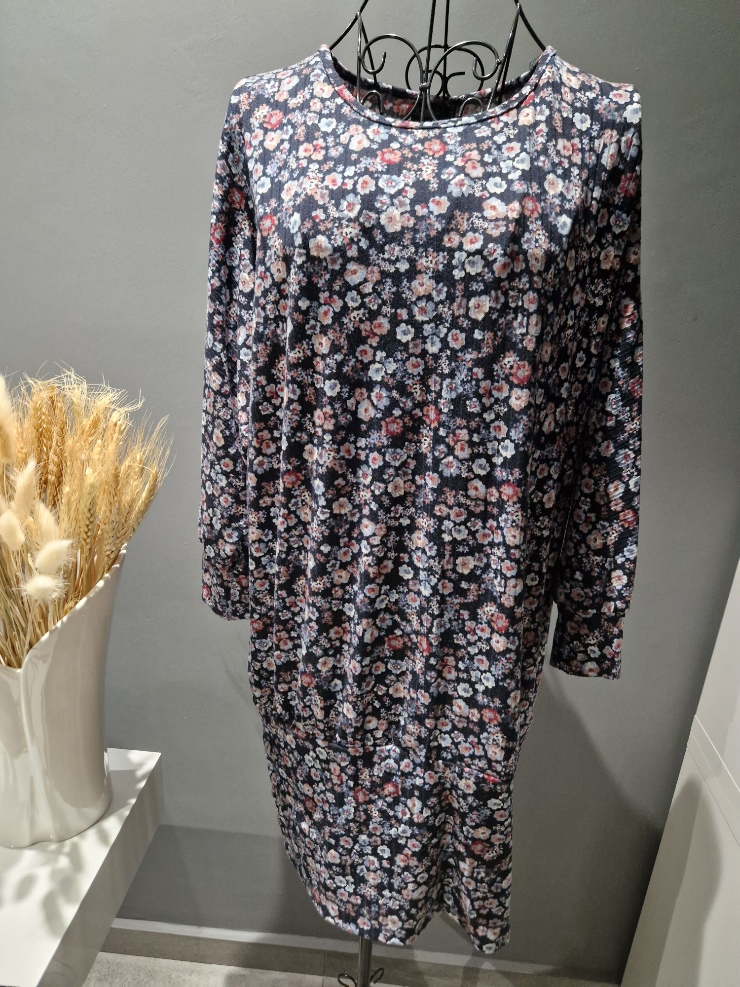 Granatowa sukienka oversize w kwiaty Janina XL
