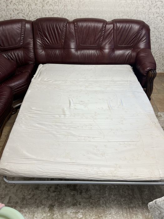 Диван кутовий для вітальні