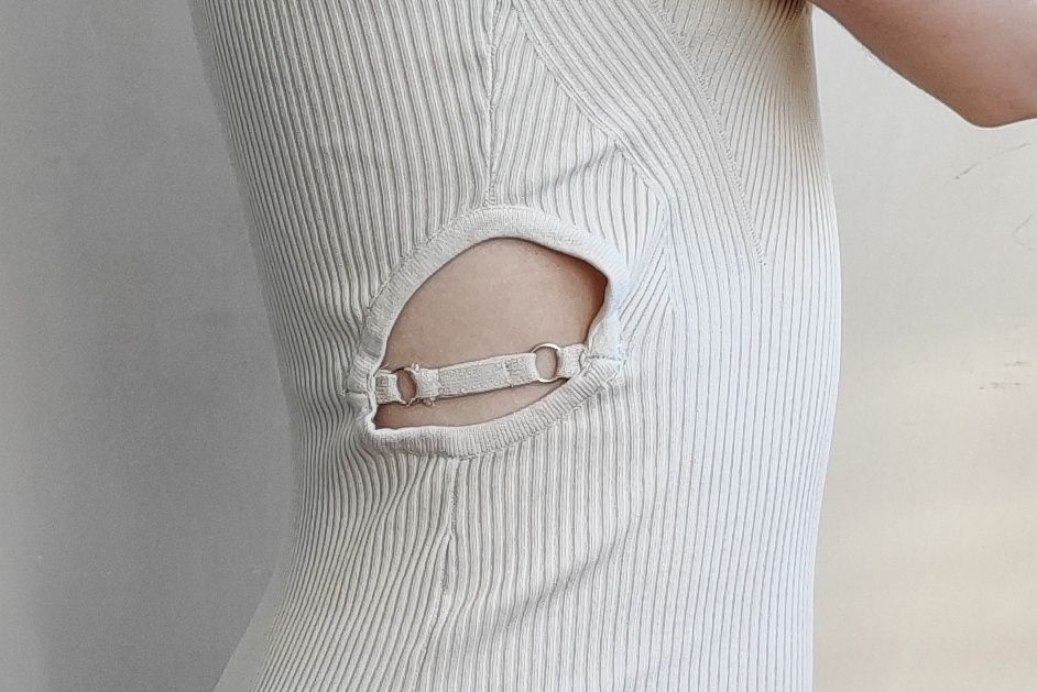 Бежева сукня Bershka